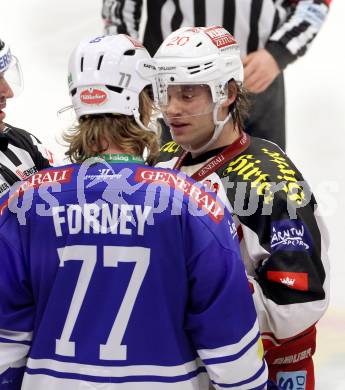 EBEL. Eishockey Bundesliga. EC VSV gegen KAC. Michael Forney,  (VSV), John Lammers (KAC). Villach, am 28.12.2013.
Foto: Kuess 


---
pressefotos, pressefotografie, kuess, qs, qspictures, sport, bild, bilder, bilddatenbank