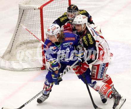 EBEL. Eishockey Bundesliga. EC VSV gegen KAC. Michael Forney, (VSV), Johannes Reichel  (KAC). Villach, am 28.12.2013.
Foto: Kuess 


---
pressefotos, pressefotografie, kuess, qs, qspictures, sport, bild, bilder, bilddatenbank