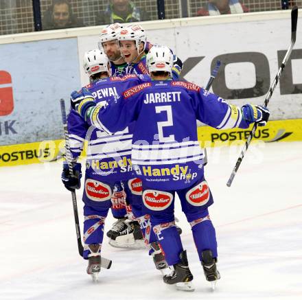 EBEL. Eishockey Bundesliga. EC VSV gegen Dornbirner Eishockey Club.  Torjubel Gerhard Unterluggauer, Derek Ryan (VSV). Villach, am 30.12.2013.
Foto: Kuess 


---
pressefotos, pressefotografie, kuess, qs, qspictures, sport, bild, bilder, bilddatenbank