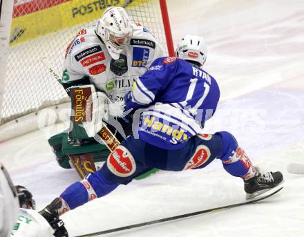 EBEL. Eishockey Bundesliga. EC VSV gegen HDD TELEMACH Olimpija Ljubljana. Derek Ryan,  (VSV), Jerry Kuhn (Laibach). Villach, am 1.1.2014.
Foto: Kuess 


---
pressefotos, pressefotografie, kuess, qs, qspictures, sport, bild, bilder, bilddatenbank