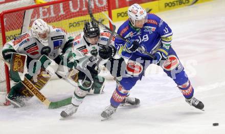 EBEL. Eishockey Bundesliga. EC VSV gegen HDD TELEMACH Olimpija Ljubljana. Daniel Nageler, (VSV), Jerry Kuhn, Kenneth Macauley  (Laibach). Villach, am 1.1.2014.
Foto: Kuess 


---
pressefotos, pressefotografie, kuess, qs, qspictures, sport, bild, bilder, bilddatenbank