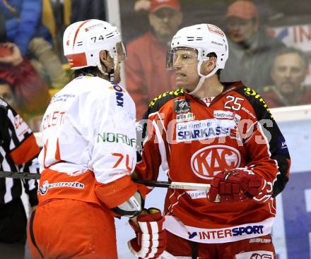 EBEL. Eishockey Bundesliga. KAC gegen HCB Suedtirol.  Kirk Furey,  (KAC),  Davide Nicoletti (Bozen). Klagenfurt, am 5.1.2014.
Foto: Kuess 

---
pressefotos, pressefotografie, kuess, qs, qspictures, sport, bild, bilder, bilddatenbank