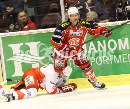 EBEL. Eishockey Bundesliga. KAC gegen HCB Suedtirol. John Lammers,  (KAC), Sebastien Piche (Bozen). Klagenfurt, am 5.1.2014.
Foto: Kuess 

---
pressefotos, pressefotografie, kuess, qs, qspictures, sport, bild, bilder, bilddatenbank