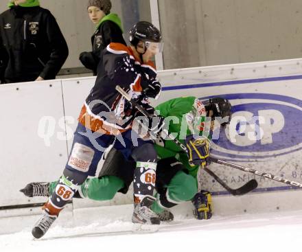 Eishockey Kaerntner Liga Division I. VST ADLER Voelkermarkt gegen Hockey Club Toblach - Dobbiaco ICEBEARS. Alexander Schein, (Voelkermarkt), Fabio Alvera (Toblach). Voelkermarkt, 4.1.2014.
Foto: Kuess
---
pressefotos, pressefotografie, kuess, qs, qspictures, sport, bild, bilder, bilddatenbank