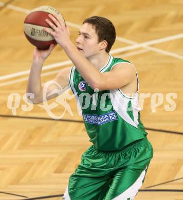 Basketball 2. Bundesliga. Woerthersee Piraten gegen KOS Klagenfurt/Celovec.  Simon Pasterk (KOS). Klagenfurt, am 4.1.2014.
Foto: Kuess
---
pressefotos, pressefotografie, kuess, qs, qspictures, sport, bild, bilder, bilddatenbank