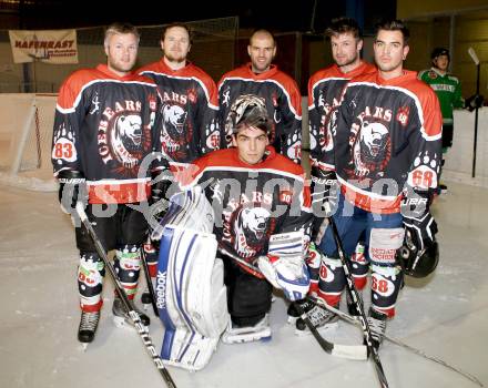 Eishockey Kaerntner Liga Division I. Hockey Club Toblach - Dobbiaco ICEBEARS. Markus Rehmann, Felix Oberrauch, Klaus Volgger, Matthias Rehmann, Fabio Alvera, Fabian Seeber. Voelkermarkt, 4.1.2014.
Foto: Kuess
---
pressefotos, pressefotografie, kuess, qs, qspictures, sport, bild, bilder, bilddatenbank