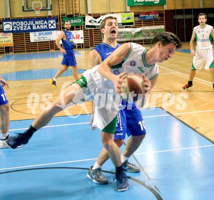 Basketball 2. Bundesliga. KOS Klagenfurt/Celovec gegen WSG Radenthein. Andi Smrtnik (KOS), Matej Pirija (Radenthein). Klagenfurt, 6.1.2014.
Foto: Kuess
---
pressefotos, pressefotografie, kuess, qs, qspictures, sport, bild, bilder, bilddatenbank