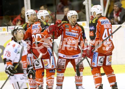 EBEL. Eishockey Bundesliga. KAC gegen HC TWK Innsbruck Die Haie. Torjubel Jamie Lundmark, Thomas Koch, John Lammers, Florian Iberer (KAC). Klagenfurt, am 10.1.2014.
Foto: Kuess 

---
pressefotos, pressefotografie, kuess, qs, qspictures, sport, bild, bilder, bilddatenbank