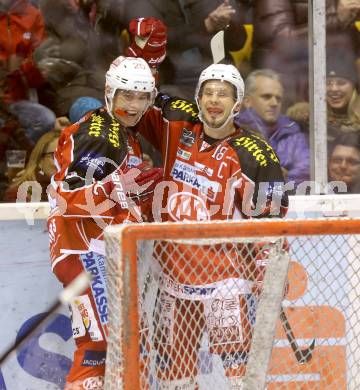 EBEL. Eishockey Bundesliga. KAC gegen HC TWK Innsbruck Die Haie. Torjubel Thomas Koch, John Lammers (KAC). Klagenfurt, am 10.1.2014.
Foto: Kuess 

---
pressefotos, pressefotografie, kuess, qs, qspictures, sport, bild, bilder, bilddatenbank