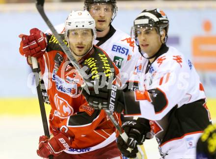 EBEL. Eishockey Bundesliga. KAC gegen HC TWK Innsbruck Die Haie. Tyler Spurgeon, (KAC), Alexander Hoeller  (Innsbruck). Klagenfurt, am 10.1.2014.
Foto: Kuess 

---
pressefotos, pressefotografie, kuess, qs, qspictures, sport, bild, bilder, bilddatenbank