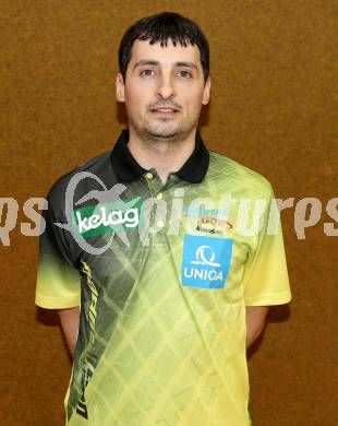 Badminton Bundesliga. ASKOE kelag Kaernten . Portrait. Georgi Petrov (KÃ¤rnten). Klagenfurt, 11.1.2014.
Foto: Kuess
---
pressefotos, pressefotografie, kuess, qs, qspictures, sport, bild, bilder, bilddatenbank