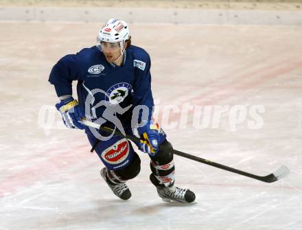 EBEL. Erste Bank Eishockey Bundesliga. Training VSV.  Eric Hunter. Spittal, am 16.1.2014.
Foto: Kuess
---
pressefotos, pressefotografie, kuess, qs, qspictures, sport, bild, bilder, bilddatenbank