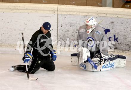 EBEL. Erste Bank Eishockey Bundesliga. Training VSV.  Lukas Herzog, Markus Kerschbaumer. Spittal, am 16.1.2014.
Foto: Kuess
---
pressefotos, pressefotografie, kuess, qs, qspictures, sport, bild, bilder, bilddatenbank