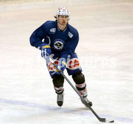 EBEL. Erste Bank Eishockey Bundesliga. Training VSV.  Eric Hunter. Spittal, am 16.1.2014.
Foto: Kuess
---
pressefotos, pressefotografie, kuess, qs, qspictures, sport, bild, bilder, bilddatenbank