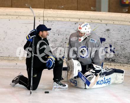 EBEL. Erste Bank Eishockey Bundesliga. Training VSV.  Lukas Herzog, Markus Kerschbaumer. Spittal, am 16.1.2014.
Foto: Kuess
---
pressefotos, pressefotografie, kuess, qs, qspictures, sport, bild, bilder, bilddatenbank