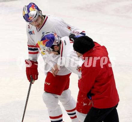 EBEL. Eishockey Bundesliga. EC VSV gegen EC Red Bull Salzburg. Florian Muehlstein, Thomas Raffl (Salzburg). Villach, am 19.1.2014.
Foto: Kuess 


---
pressefotos, pressefotografie, kuess, qs, qspictures, sport, bild, bilder, bilddatenbank