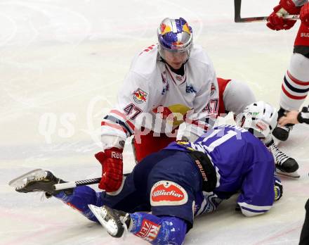 EBEL. Eishockey Bundesliga. EC VSV gegen EC Red Bull Salzburg. Derek Ryan,  (VSV), Evan Brophey (Salzburg). Villach, am 19.1.2014.
Foto: Kuess 


---
pressefotos, pressefotografie, kuess, qs, qspictures, sport, bild, bilder, bilddatenbank