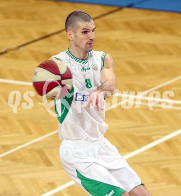 Basketball 2. Bundesliga. KOS Klagenfurt/Celovec gegen BK Mattersburg Rocks. Ales Primc (KOS). Klagenfurt, am 18.1.2014.
Foto: Kuess
---
pressefotos, pressefotografie, kuess, qs, qspictures, sport, bild, bilder, bilddatenbank