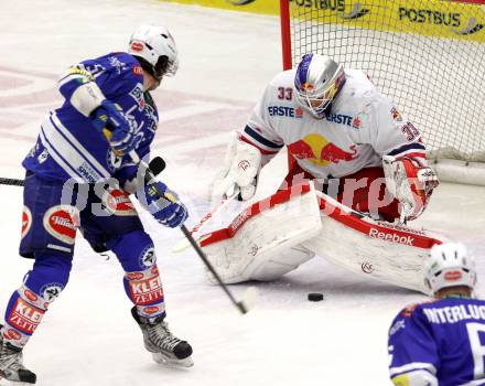 EBEL. Eishockey Bundesliga. EC VSV gegen EC Red Bull Salzburg. Eric Hunter,  (VSV), Luka Gracnar,  (Salzburg).. Villach, am 19.1.2014.
Foto: Kuess 


---
pressefotos, pressefotografie, kuess, qs, qspictures, sport, bild, bilder, bilddatenbank