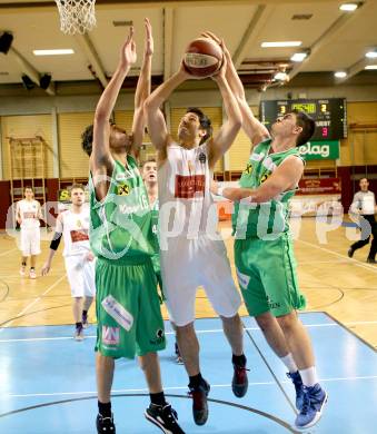 Basketball 2. Bundesliga.  Woerthersee Piraten gegen Dornbirn Lions.  Daniel Gspandl, (Piraten),  Mario Tobar Ruiz, Luka Kevric (Dornbirn). Klagenfurt, am 25.1.2014.
Foto: Kuess
---
pressefotos, pressefotografie, kuess, qs, qspictures, sport, bild, bilder, bilddatenbank