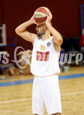 Basketball 2. Bundesliga.  Woerthersee Piraten gegen Dornbirn Lions.  Joachim Buggelsheim (Piraten). Klagenfurt, am 25.1.2014.
Foto: Kuess
---
pressefotos, pressefotografie, kuess, qs, qspictures, sport, bild, bilder, bilddatenbank