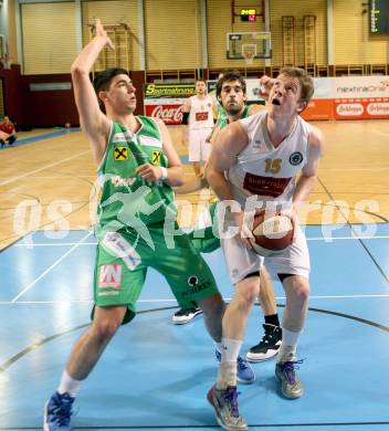 Basketball 2. Bundesliga.  Woerthersee Piraten gegen Dornbirn Lions.  Paul Koroschitz, (Piraten),  Luka Kevric  (Dornbirn). Klagenfurt, am 25.1.2014.
Foto: Kuess
---
pressefotos, pressefotografie, kuess, qs, qspictures, sport, bild, bilder, bilddatenbank