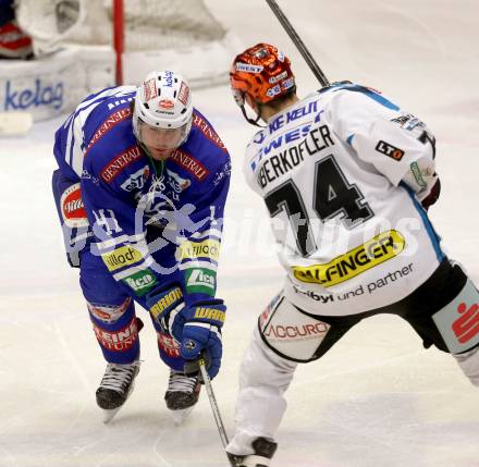 EBEL. Eishockey Bundesliga. EC VSV gegen EHC LIWEST Linz. Mario Altmann, (VSV), Daniel Oberkofler  (Linz). Villach, am 26.1.2014.
Foto: Kuess 


---
pressefotos, pressefotografie, kuess, qs, qspictures, sport, bild, bilder, bilddatenbank