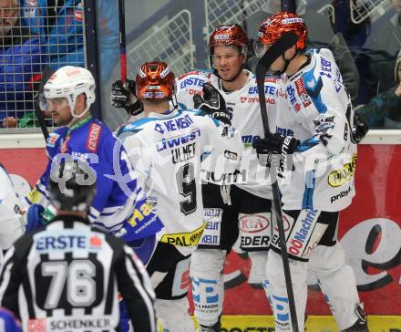 EBEL. Eishockey Bundesliga. EC VSV gegen EHC LIWEST Linz. Torjubel Rob Hisey, Jason Ulmer, Matthias Iberer  (Linz). Villach, am 26.1.2014.
Foto: Kuess 


---
pressefotos, pressefotografie, kuess, qs, qspictures, sport, bild, bilder, bilddatenbank