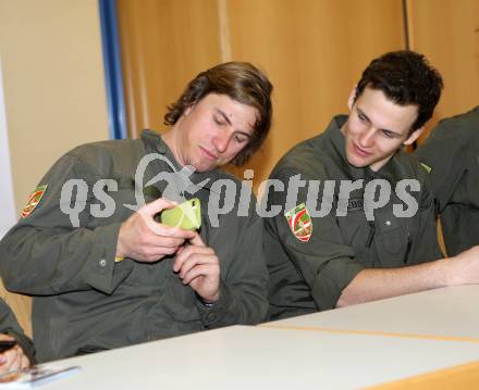 Schi Alpin. Snowboard. Verabschiedung Kaerntner Olympia Teilnehmer. Max Franz, Daniel Krebs. Faak am See, 27.1.2014.
Foto: Kuess
---
pressefotos, pressefotografie, kuess, qs, qspictures, sport, bild, bilder, bilddatenbank