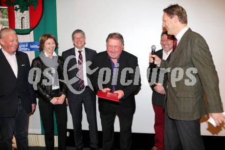 Eishockey. Filmpraesentation. Reinhard Tellian, Gaby Schaunig, Peter Kaiser, Sepp Puschnig. Klagenfurt, am 28.1.2014.
Foto: Kuess
---
pressefotos, pressefotografie, kuess, qs, qspictures, sport, bild, bilder, bilddatenbank