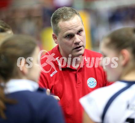 Volleyball Frauen. OEVV Cup. Oesterreichscher Volleyballverband Cup. Sparkasse Wildcats gegen SG SVS Post. Trainer Joze Casar (Wildcats). Klagenfurt, am 31.1.2015.
Foto: Kuess
---
pressefotos, pressefotografie, kuess, qs, qspictures, sport, bild, bilder, bilddatenbank