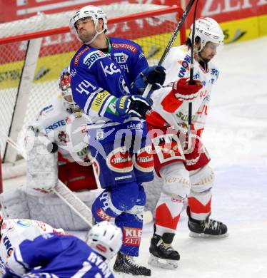 EBEL. Eishockey Bundesliga. EC VSV gegen HCB Suedtirol Bozen. Curtis Fraser,  (VSV), Hannes Oberdoerfer (Bozen). Villach, am 1.2.2014.
Foto: Kuess 


---
pressefotos, pressefotografie, kuess, qs, qspictures, sport, bild, bilder, bilddatenbank