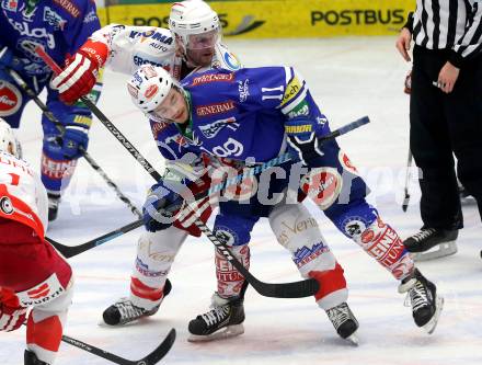 EBEL. Eishockey Bundesliga. EC VSV gegen HCB Suedtirol Bozen. Derek Ryan,  (VSV), Macgregor Sharp (Bozen). Villach, am 1.2.2014.
Foto: Kuess 


---
pressefotos, pressefotografie, kuess, qs, qspictures, sport, bild, bilder, bilddatenbank