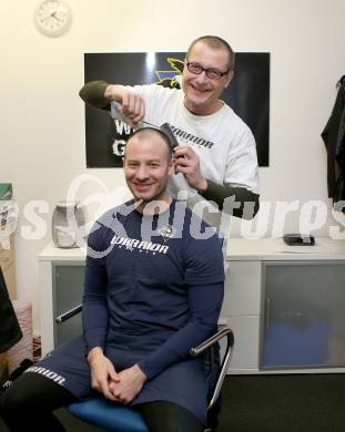 Eishockey Bundesliga. VSV. Marc Brown, Hannu Jaervenpaeae. Villach, 11.1.2014.
Foto: Kuess
---
pressefotos, pressefotografie, kuess, qs, qspictures, sport, bild, bilder, bilddatenbank