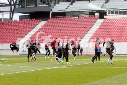 Fussball Bundesliga. Training WAC. Klagenfurt, am 7.2.2014.
Foto: Kuess

---
pressefotos, pressefotografie, kuess, qs, qspictures, sport, bild, bilder, bilddatenbank