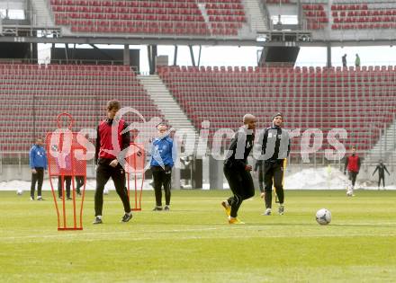 Fussball Bundesliga. Training WAC. Silvio Carlos de Oliveira. Klagenfurt, am 7.2.2014.
Foto: Kuess

---
pressefotos, pressefotografie, kuess, qs, qspictures, sport, bild, bilder, bilddatenbank