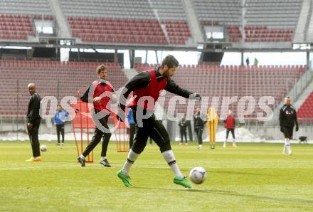 Fussball Bundesliga. Training WAC. Klagenfurt, am 7.2.2014. Lucas Segovia.
Foto: Kuess

---
pressefotos, pressefotografie, kuess, qs, qspictures, sport, bild, bilder, bilddatenbank