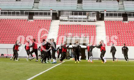 Fussball Bundesliga. Training WAC. Klagenfurt, am 7.2.2014.
Foto: Kuess

---
pressefotos, pressefotografie, kuess, qs, qspictures, sport, bild, bilder, bilddatenbank