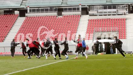 Fussball Bundesliga. Training WAC. Klagenfurt, am 7.2.2014.
Foto: Kuess

---
pressefotos, pressefotografie, kuess, qs, qspictures, sport, bild, bilder, bilddatenbank