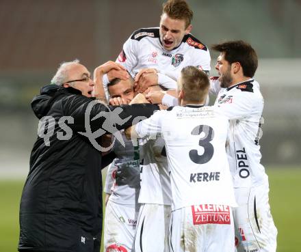 Fussball Bundesliga. RZ Pellets WAC gegen FC Wacker Innsbruck. Torjubel Sandro Gotal, Peter Zulj, Manuel Kerhe, Michael Sollbauer, Nemanja Rnic (WAC). Klagenfurt, 8.2.2014.
Foto: Kuess

---
pressefotos, pressefotografie, kuess, qs, qspictures, sport, bild, bilder, bilddatenbank