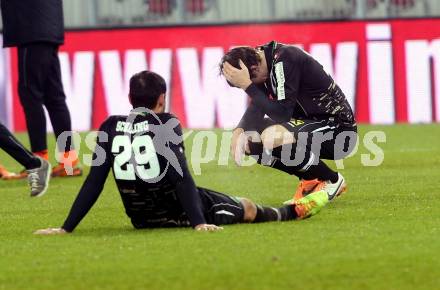 Fussball Bundesliga. RZ Pellets WAC gegen FC Wacker Innsbruck. enttaeuschte Innsbruck Spieler. Klagenfurt, 8.2.2014.
Foto: Kuess

---
pressefotos, pressefotografie, kuess, qs, qspictures, sport, bild, bilder, bilddatenbank