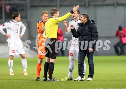 Fussball Bundesliga. RZ Pellets WAC gegen FC Wacker Innsbruck. Trainer Dietmar Kuehbauer, Christian Dobnik, Michael Sollbauer (WAC), Schiedsrichter Markus Hameter. Klagenfurt, 8.2.2014.
Foto: Kuess

---
pressefotos, pressefotografie, kuess, qs, qspictures, sport, bild, bilder, bilddatenbank