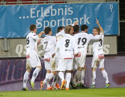 Fussball Bundesliga. RZ Pellets WAC gegen FC Wacker Innsbruck. Torjubel WAC. Klagenfurt, 8.2.2014.
Foto: Kuess

---
pressefotos, pressefotografie, kuess, qs, qspictures, sport, bild, bilder, bilddatenbank