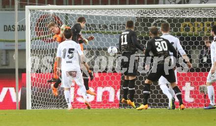 Fussball Bundesliga. RZ Pellets WAC gegen FC Wacker Innsbruck. Christian Dobnik, (WAC), Stipe Vucur (Innsbruck). Klagenfurt, 8.2.2014.
Foto: Kuess

---
pressefotos, pressefotografie, kuess, qs, qspictures, sport, bild, bilder, bilddatenbank