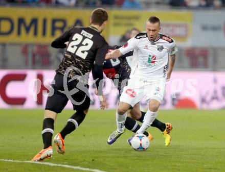 Fussball Bundesliga. RZ Pellets WAC gegen FC Wacker Innsbruck. Peter Zulj, (WAC), Stipe Vucur  (Innsbruck). Klagenfurt, 8.2.2014.
Foto: Kuess

---
pressefotos, pressefotografie, kuess, qs, qspictures, sport, bild, bilder, bilddatenbank