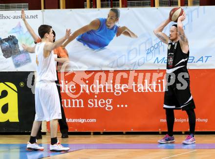 Basketball 2. Bundesliga. Woerthersee Piraten gegen Villach Raiders.  Martin Breithuber, (Piraten), Nino Gross  (Villach). Klagenfurt, am 15.2.2014.
Foto: Kuess
---
pressefotos, pressefotografie, kuess, qs, qspictures, sport, bild, bilder, bilddatenbank