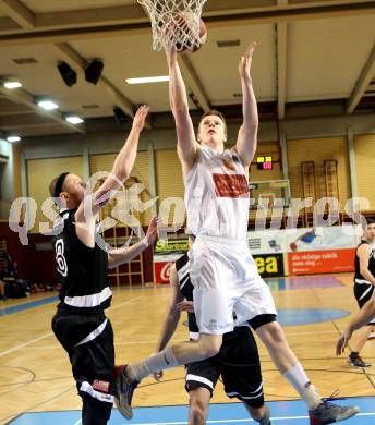 Basketball 2. Bundesliga. Woerthersee Piraten gegen Villach Raiders.  Paul Koroschitz (Piraten), Nino Gross (Villach). Klagenfurt, am 15.2.2014.
Foto: Kuess
---
pressefotos, pressefotografie, kuess, qs, qspictures, sport, bild, bilder, bilddatenbank