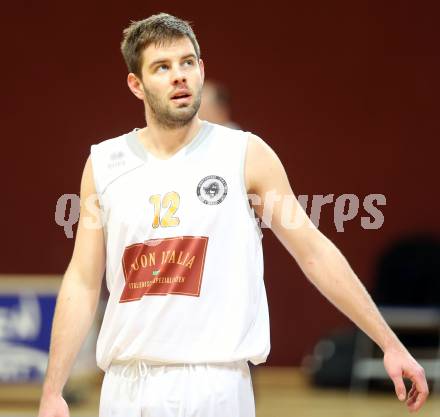 Basketball 2. Bundesliga. Woerthersee Piraten gegen Villach Raiders.  Christian Erschen (Piraten). Klagenfurt, am 15.2.2014.
Foto: Kuess
---
pressefotos, pressefotografie, kuess, qs, qspictures, sport, bild, bilder, bilddatenbank