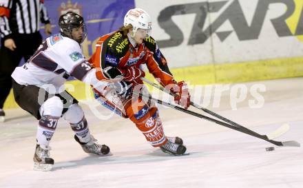 Eishockey EBYSL. U20. KAC gegen SAPA Fehervar AV19. Florian Kurath, (KAC), Roland Vokla (Alba Volan). Klagenfurt, am 2.2.2014.
Foto: Kuess
---
pressefotos, pressefotografie, kuess, qs, qspictures, sport, bild, bilder, bilddatenbank