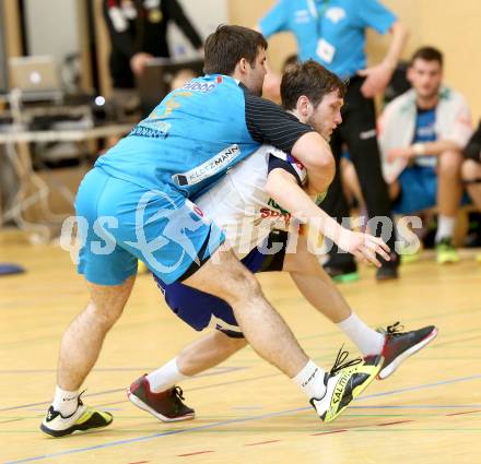 Handball HLA. SC Ferlach gegen HC Linz AG.  Matevz Cemas, (Ferlach), Julius Hoflehner  (Linz). Ferlach, 15.2.2014.
Foto: Kuess
---
pressefotos, pressefotografie, kuess, qs, qspictures, sport, bild, bilder, bilddatenbank